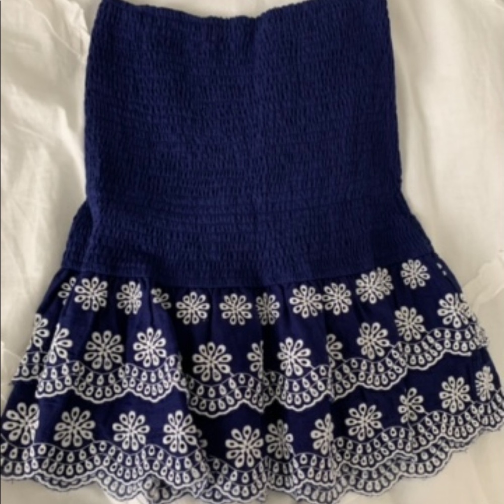 Blue ruffled flower tube top